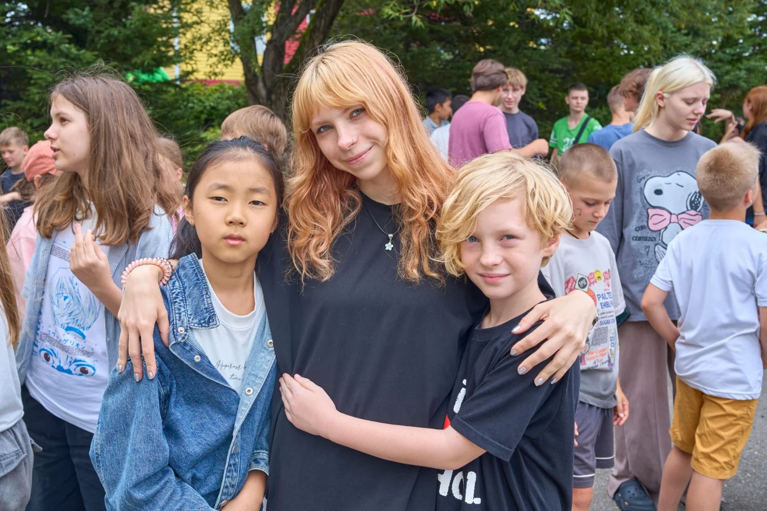 Вожатая с участниками программы English Camp